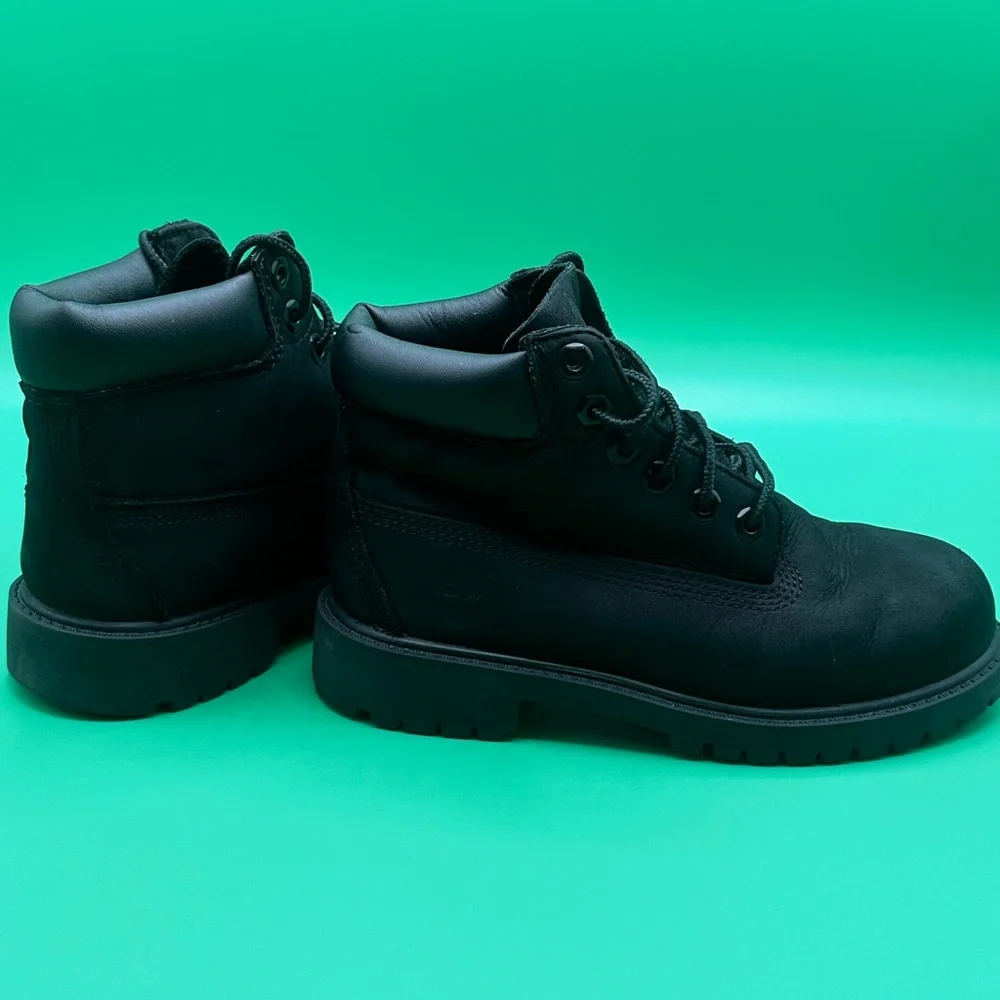 Timberland black leather boots